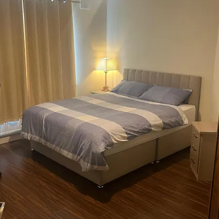 Accomodation *